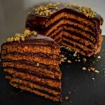 Орехова торта с шоколад