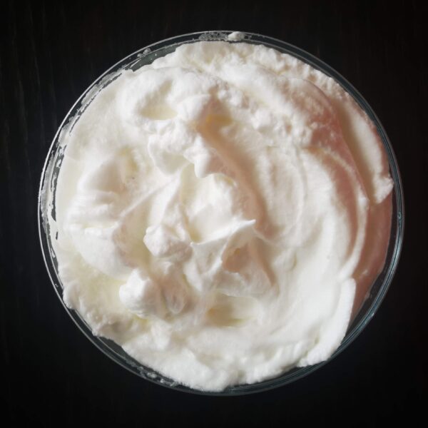 Обачен десерт / белтъци разбити с еритритол