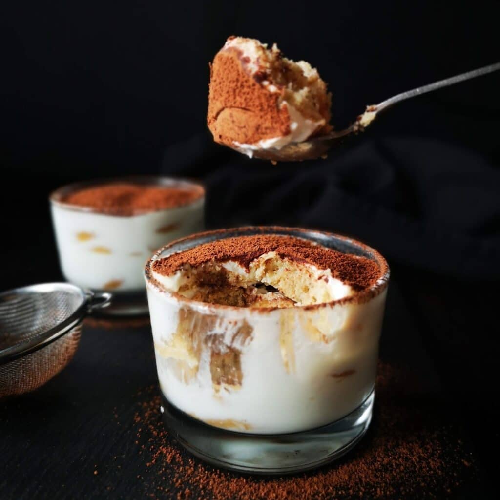 Бишкотена торта